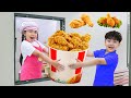 Suri and Sammy Pretend Play Fried Chicken Drive Thru with Kids Food Toys