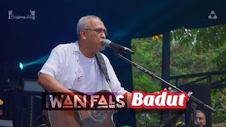 Iwan Fals - Badut | Konser Bertalu Rindu 24-12-2022
