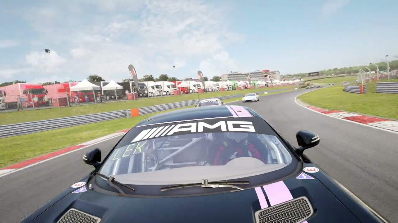 LFM GT4 Brands Hatch race 