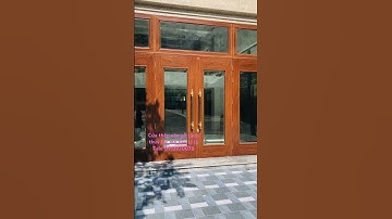 Cửa 4 cánh đều cửa thép vân gỗ hệ thủy lực bản lề lá