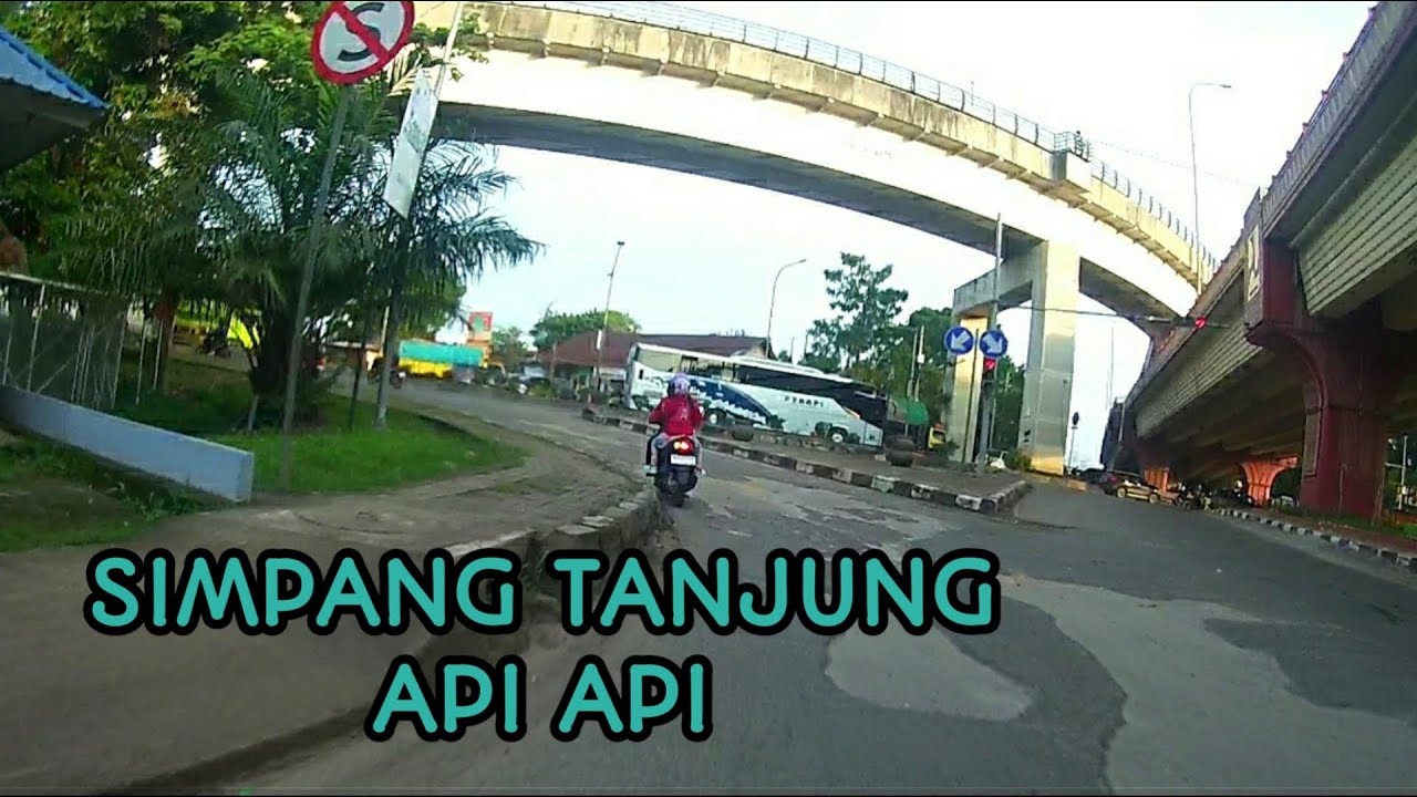 Jalan menuju bandara palembang