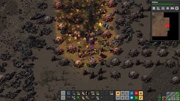 Factorio 0.17: Spinning with a Flamethrower and mashing AD, worst most effective combat strat ever