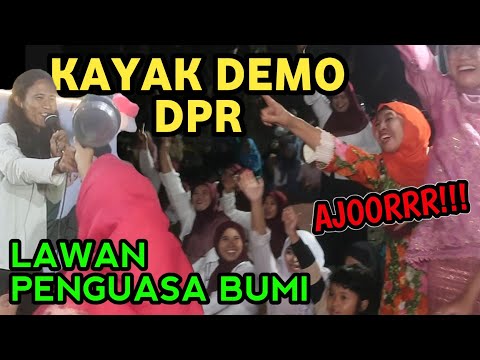RUSUH! BAGI-BAGI PERABOT RUMAH TANGGA KE EMAK-EMAK DI ACARA AGUSTUSAN UDAH KAYAK DEMO DPR
