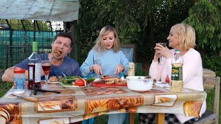 видео: Муж не пускает к ШАШЛЫКУ и ОГРЫЗАЕТСЯ УЖИНАЕМ на ПРИРОДЕ с МАМОЙ под ВИНО Готовим ОЧЕНЬ ВКУСНЫЙ СТОЛ картинка: Муж не пускает к ШАШЛЫКУ и ОГРЫЗАЕТСЯ УЖИНАЕМ на ПРИРОДЕ с МАМОЙ под ВИНО Готовим ОЧЕНЬ ВКУСНЫЙ СТОЛ