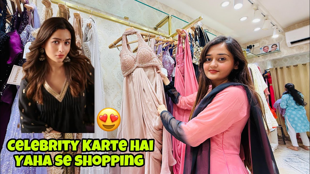 OMG Sari Bollywood Celebrities Yaha Shopping karti hai Lokhandwala Market  Bindass Kavya Vlogs