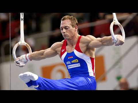 The Elite Gymnast That's Built Better Than Bodybuilders 4