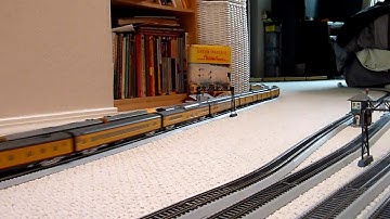 HO scale "City of St. Louis" finds uncoupled cars