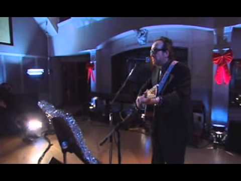 Elvis Costello - Winter Song - YouTube