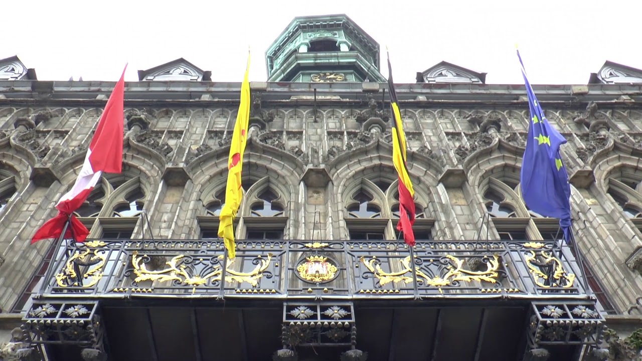 MONS / BERGEN - LA GRAND PLACE