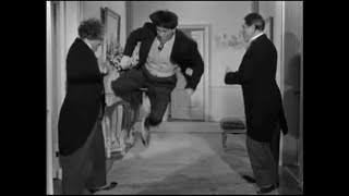 STOOGE MOMENTS: Straighten me up!