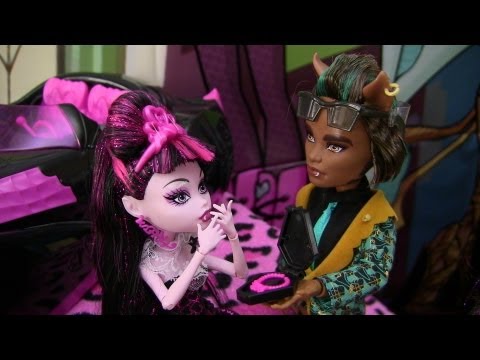 Monster High Sweet 1600 Collection Review Video!!! :D!!