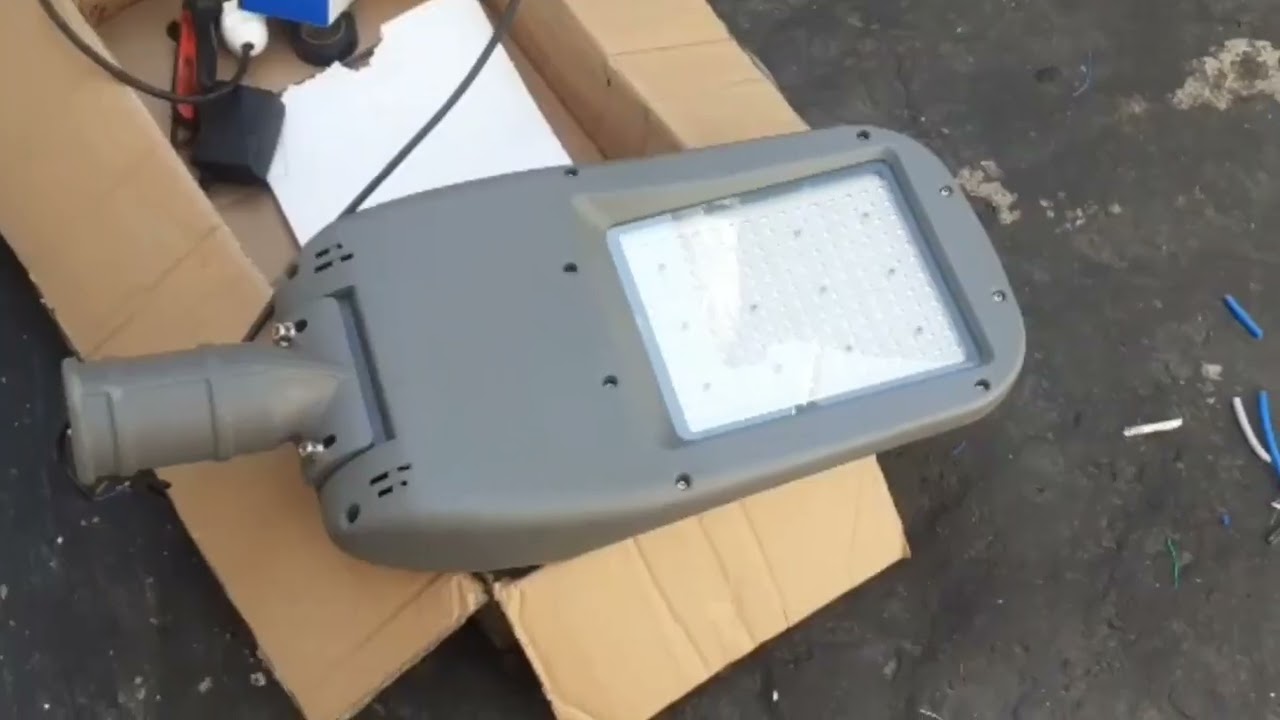 Kontrol Lampu PJU dengan LoRa Sensors dan Arduino Nano Sistem Informasi Universitas Narotama