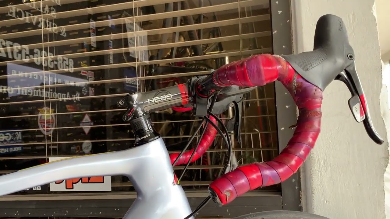 Bike Profiles - Cinelli Super Star disc SRAM Red - YouTube