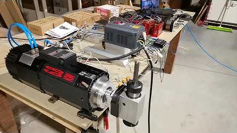 Spindle de troca de ferramenta automatico com agregado (testes)