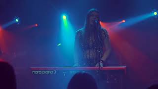 Amsterdam | Mikalyn | Live at VxV | London