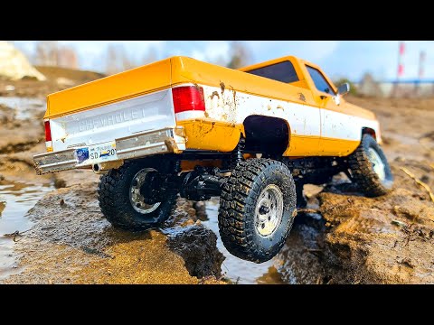 FMS 118 Chevrolet K10 Unboxing, Overview  Mud Test