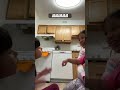 Me dio risa cuando le aventé a mi hermana 👧