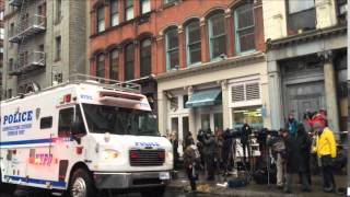 RARE CATCH OF THE NYPD COMMUNICATIONS DIVISION COMMAND POST UNIT RESPONDING TO A CRANE COLLAPSE.