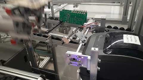 Label marking with cobot