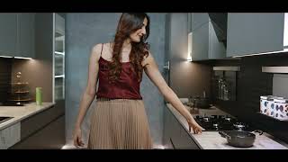 Enjoy the best of both sides in parallel kitchen | Stainless Steel Modular Kitchen | Kuche7