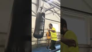 How to Master LEFT HOOK #punching #lefthook #boxingvideos#boxingcoach #boxingpractice#youtubeshorts