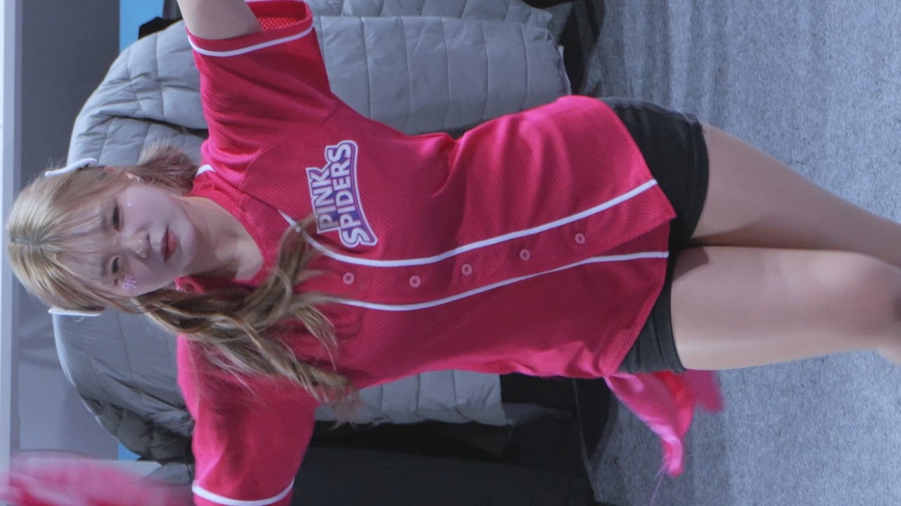 이하슬 치어리더 251231 직캠8 응원 여자배구 흥국생명 (Lee Haseul Cheerleader 251231 Fancam8 Cheering Heungkuk)