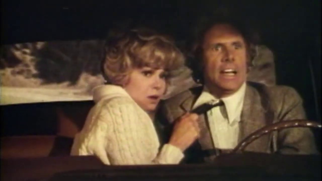  Trailer: Family Plot (1976)