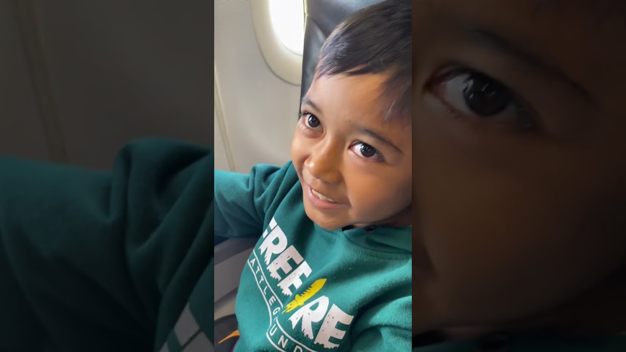 Take Off pertama breng anak2 #malaysia #airasia #airasia #airplane 