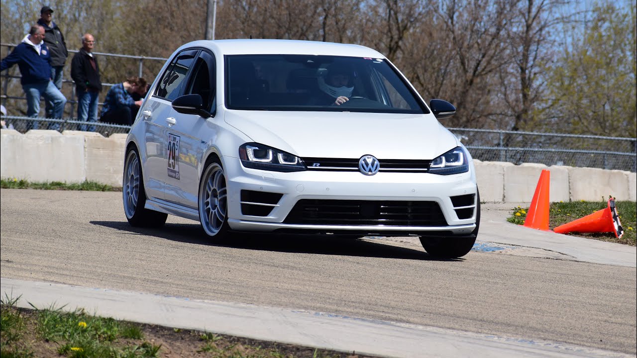 2020 USAir Motorsports Speedway 2017 MK7 Golf R autocross FVSCC Shawano WI Lisa Tanin - track autox