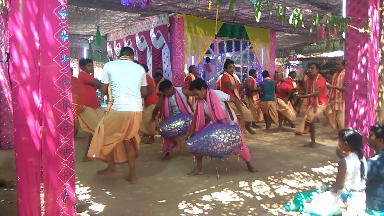 Budhapali Tadi kirtan party at Bijepur