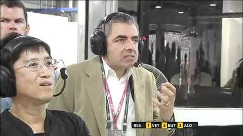 Mr.Bean funny reaction in indian GP ( Massa Hamilton crash) :D:D