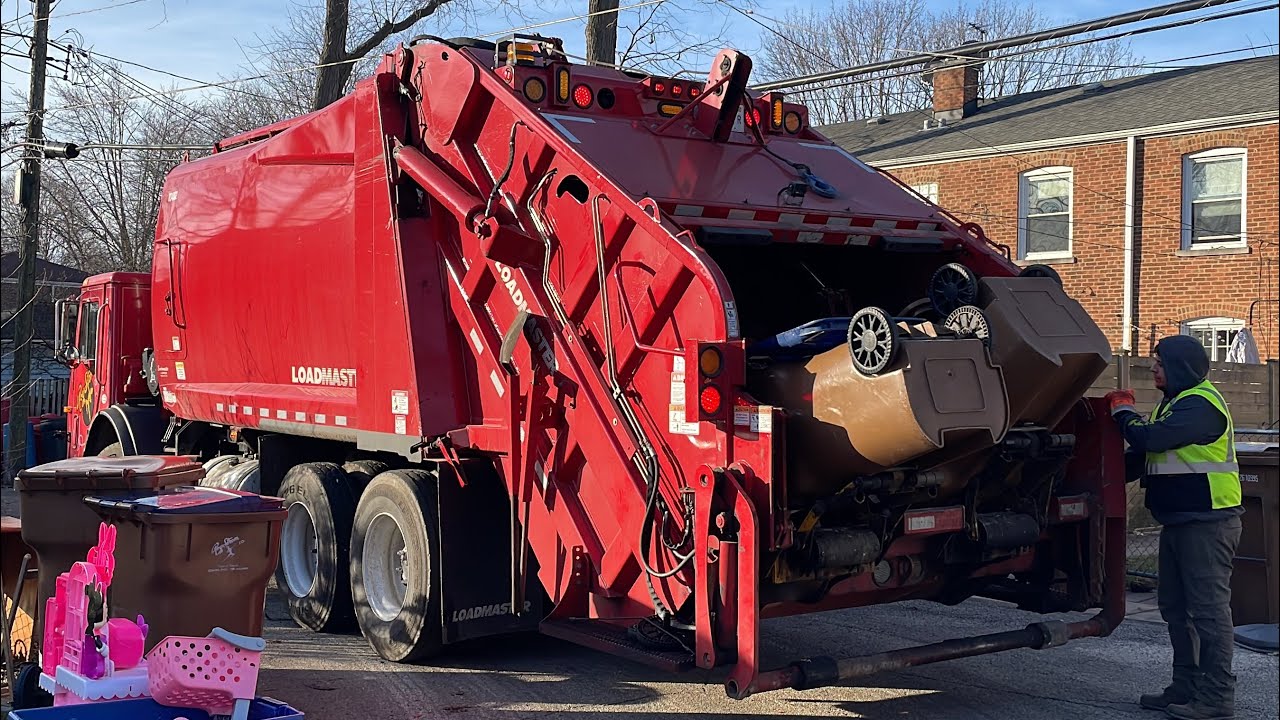 Roy Strom’s Mack LE Loadmaster Rear Loader Garbage Truck - YouTube