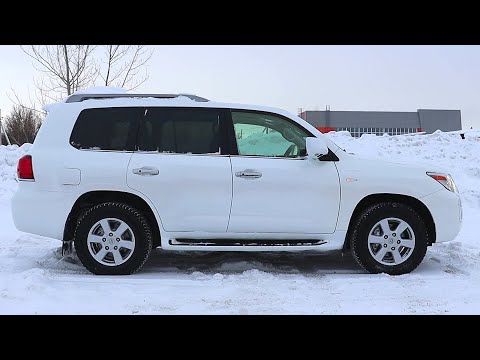 2009 LEXUS LX570. Start Up, Engine, and In Depth Tour.