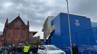 Everton vs Brentford 💙🤍 #pigeon #football #everton #premierleague