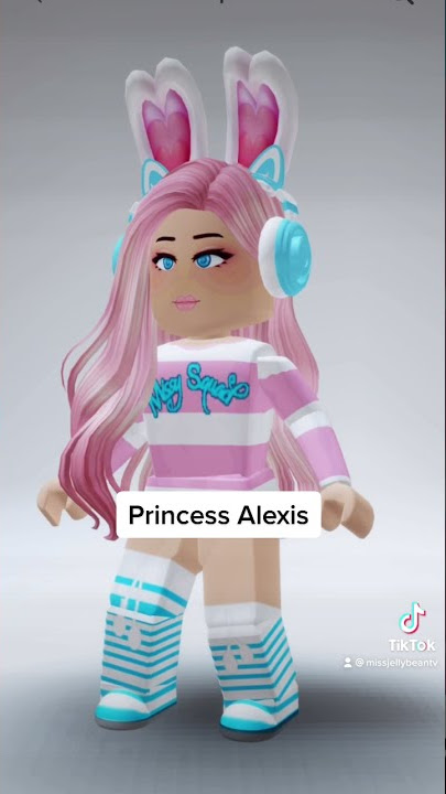 Nezi Plays Roblox - Hey EPICSQUAD!! Ya girl has a star code now!🤩I named  the code after you guys because you guys are the real stars and I'm a HUGE  fan of