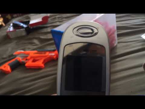 Unboxing LG VX3300 on Verizon Wireless.