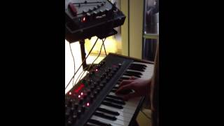 Video thumbnail of "CHVRCHES - GAME OF THRONES THEME"