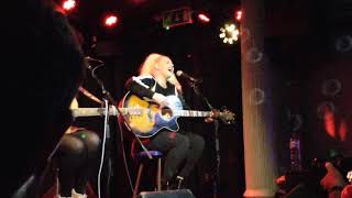 Snippet of Katie Coleman's "No good" (acoustic, live at The Water Rats)
