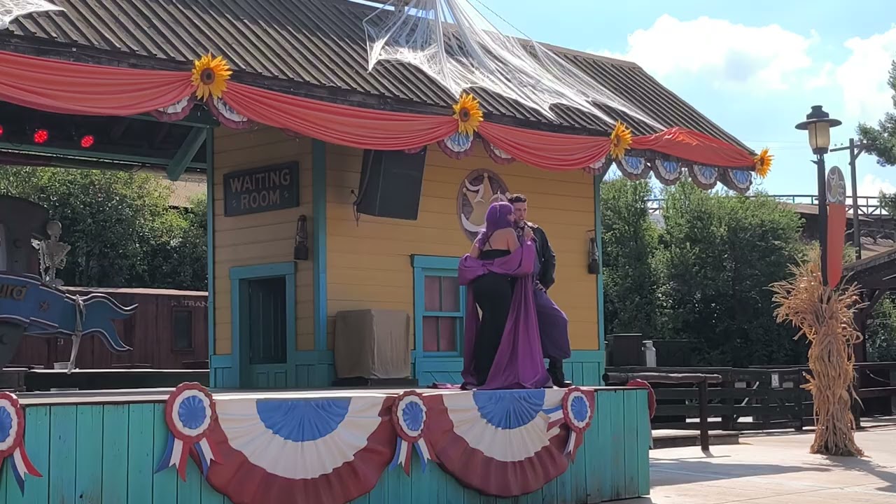 Espectáculo Portaventura Halloween 2025