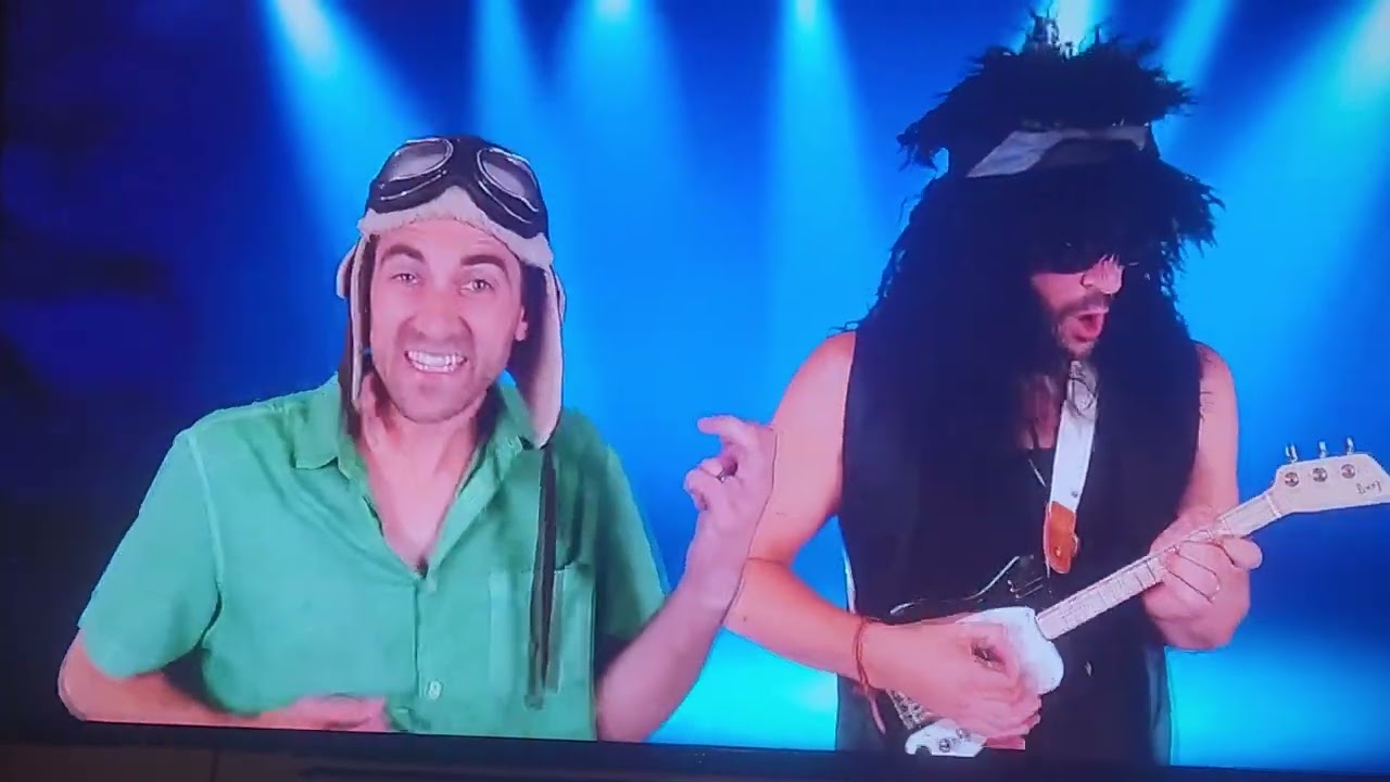 Halloween, do the creepy crawl!