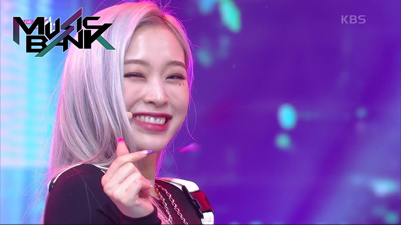 DREAMCATCHER(드림캐쳐) - Wind Blows(바람아) (Music Bank) | KBS WORLD TV 210219