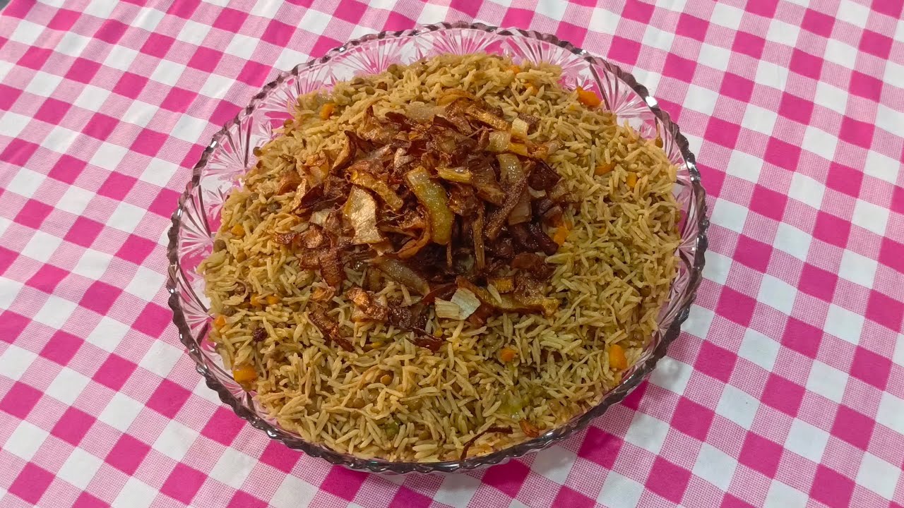 طريقة عمل المجدرة بالرز والعدس | Mujadara