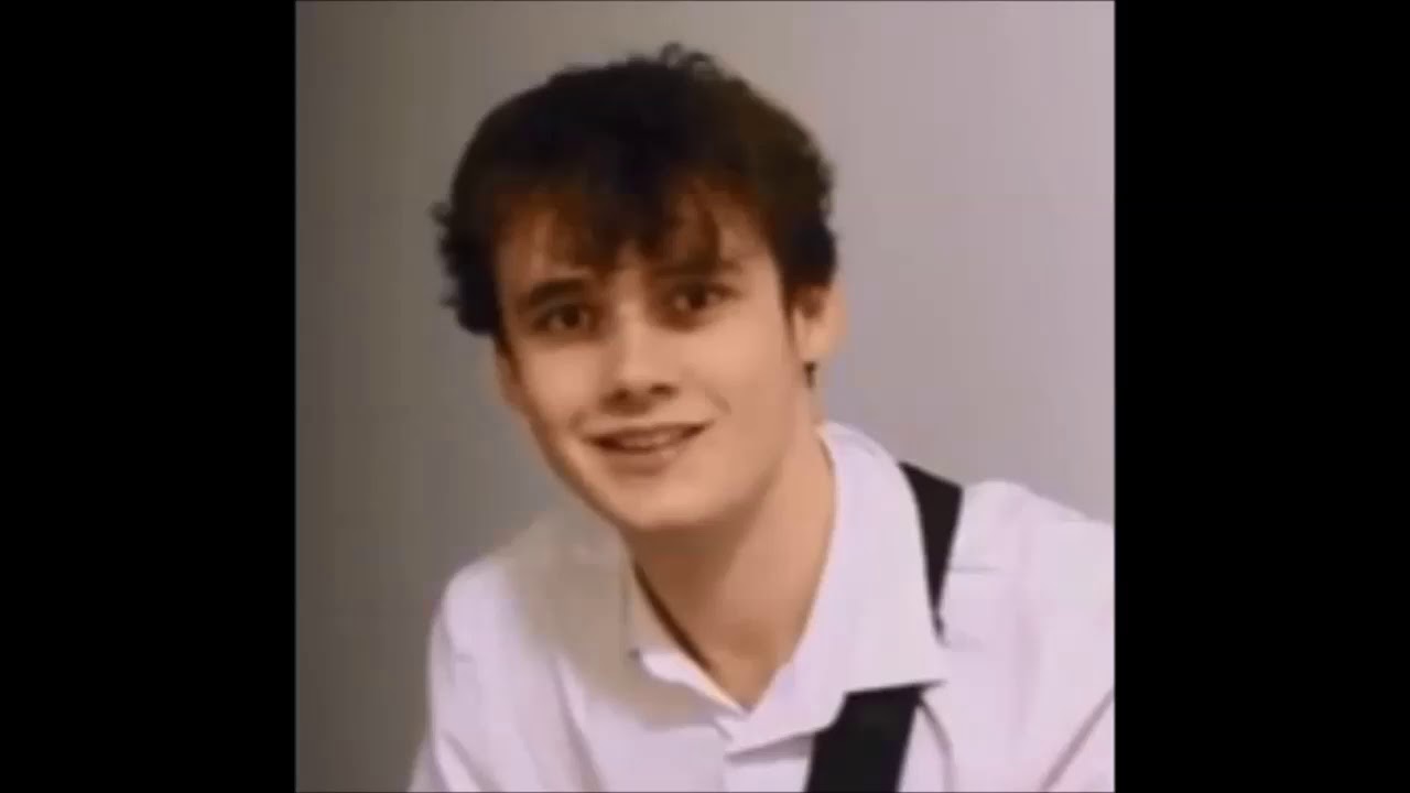 Your New Boyfriend but it's just Wilbur smiling with creepy music in the  background - YouTube
