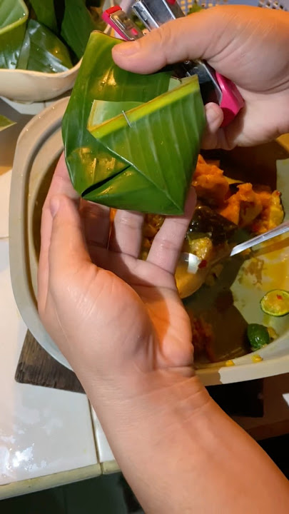 It turns out that wrapping pepes is this simple! #culinary #streetfood #snacks #food