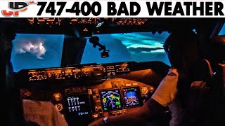 Piloting BOEING 747 during Thunderstorms | Cockpit Views
