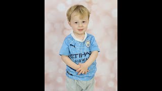 MAN CITY CHANT (LAST GAME OF THE SEASON)IMAGINE BEING 4 YEARS OLD OBOSOURBING IT ALL! BLUE MOON CTID