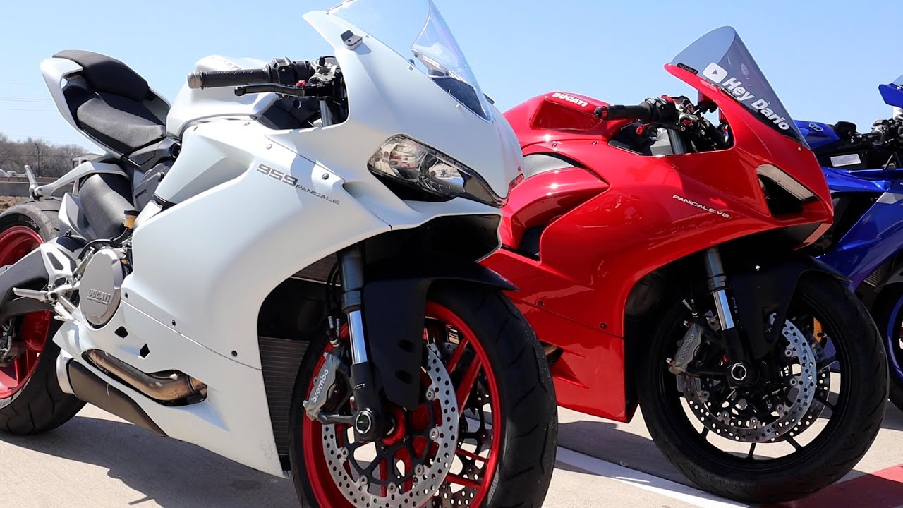 The Ducati Panigale V2 -vs- The 959 Panigale - YouTube