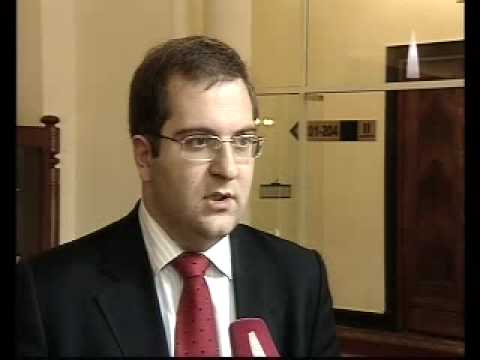 მუჟავაში აფეთქების ადგილს სპეციალისტები ათვალიერებენ