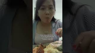 Nasi Padang 9000 dapat teh es goyang