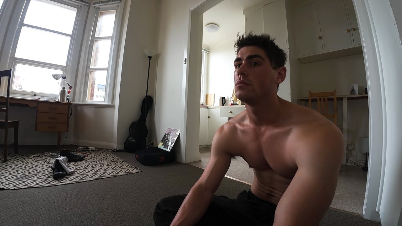 Существование — это безумие.